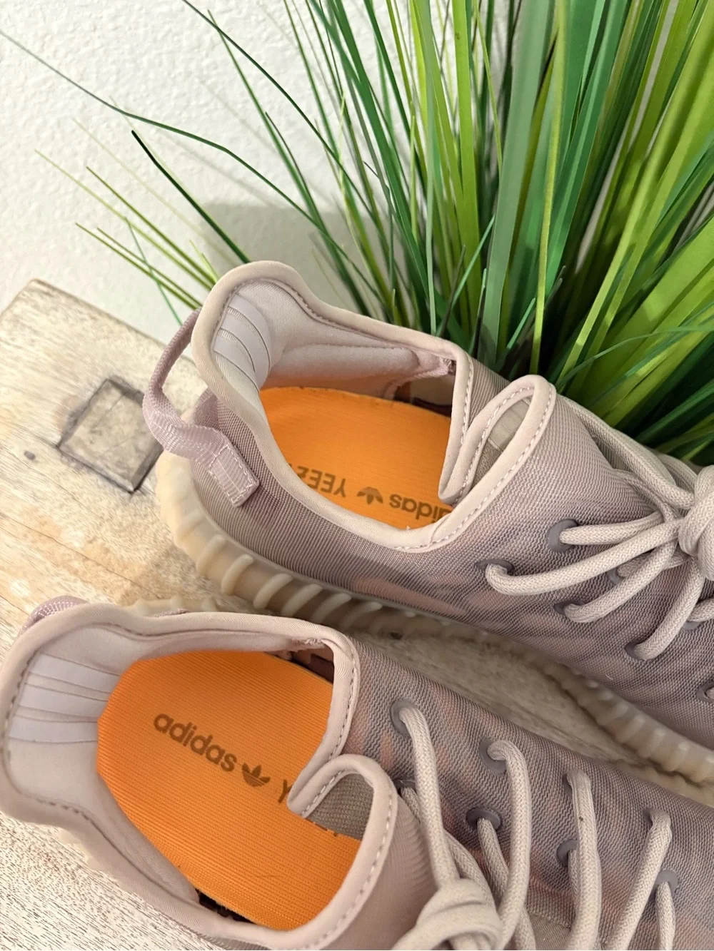 Adidas Yeezy Boost 350 V2 Mono Mist Sneakers